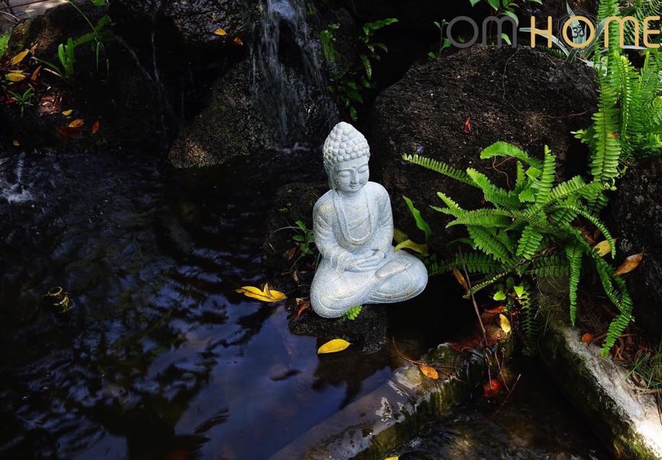 Cách sử dụng tượng Phật trang trí bể cá - Om Home Việt Nam